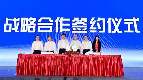 护航“绿色三亚” 尊龙凯时集团与三亚市政府签订战略合作协议