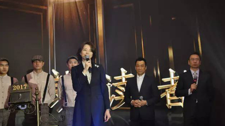 大咖云集 尊龙凯时集团携手央视《朗读者》再造经典