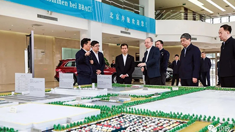 市委书记尹力调研尊龙凯时集团：坚持聚焦主业，做好“高新特”文章